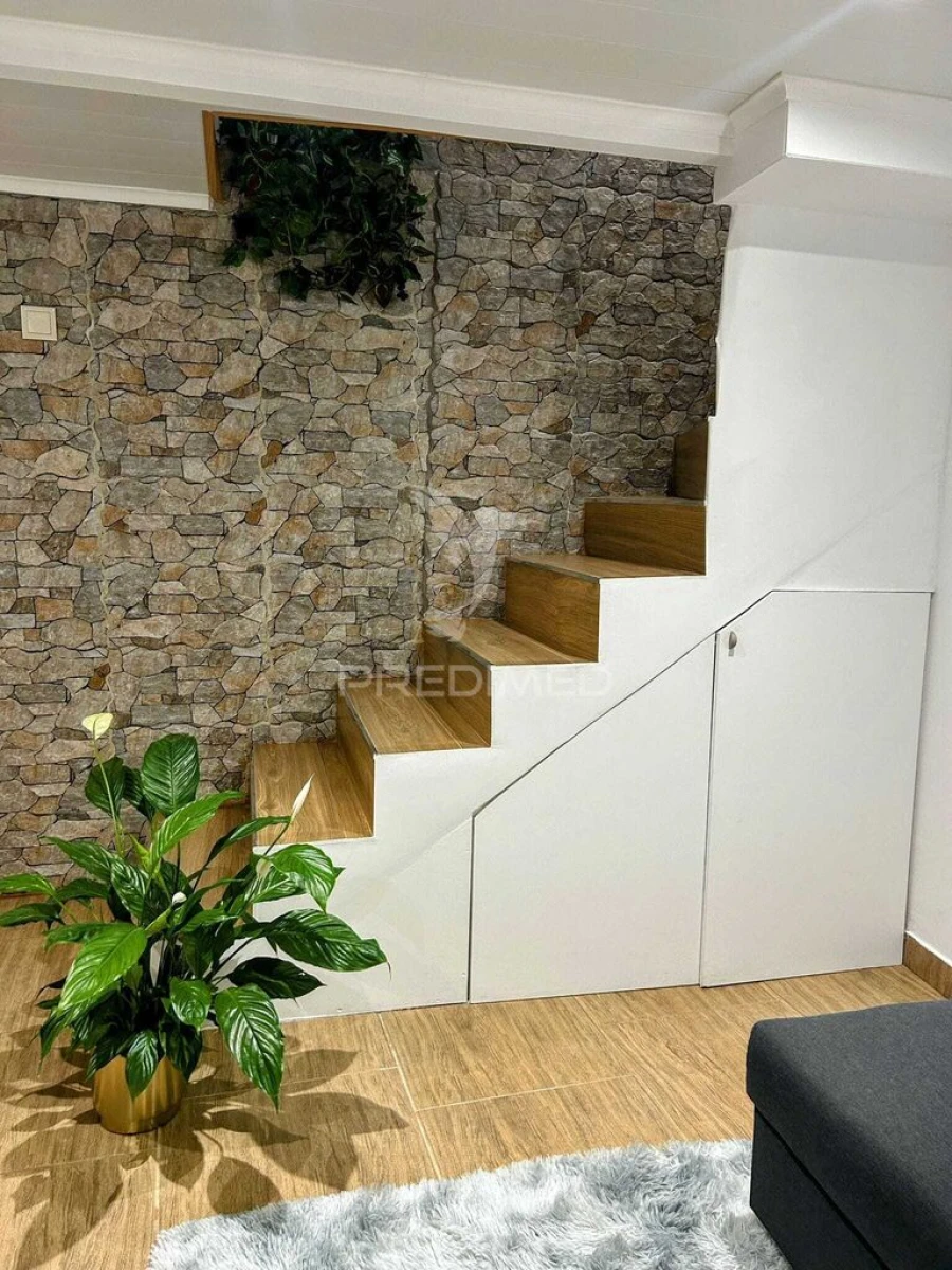 Moradia T1 para Venda em Poiares e Canelas Foto 16