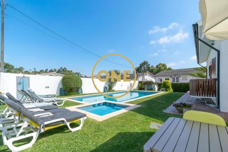 Moradia T4 para Venda em Silvalde Foto 3