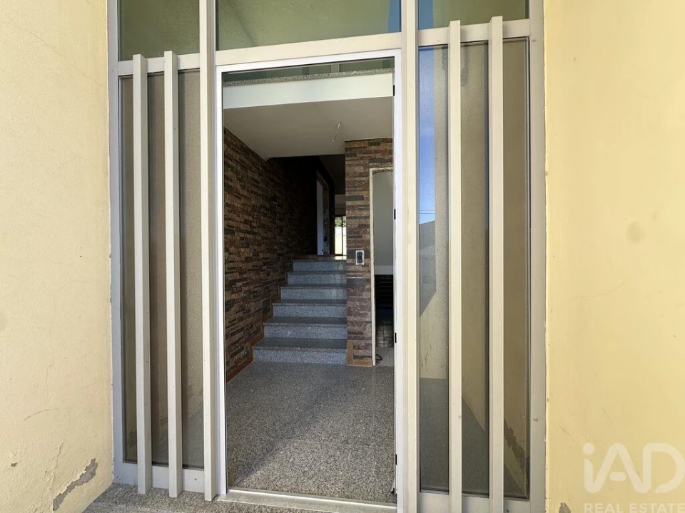 Moradia T3 para Venda em Lage Foto 3