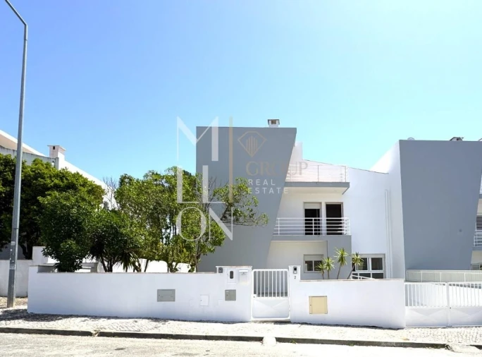 Moradia T4 para Venda em Sesimbra (Castelo) Foto 55