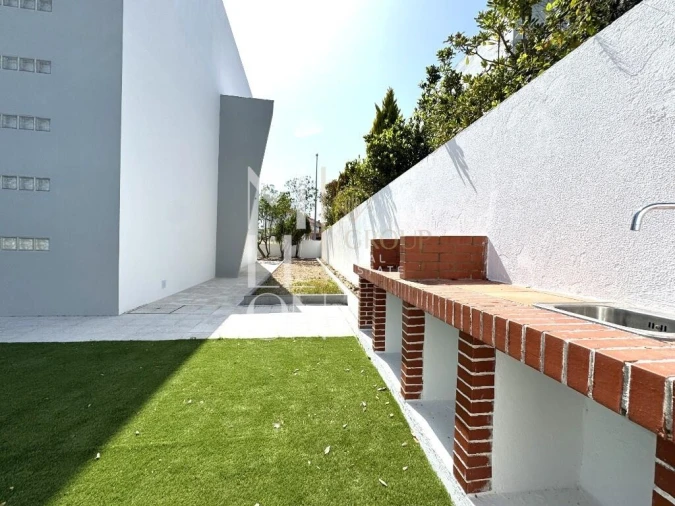 Moradia T4 para Venda em Sesimbra (Castelo) Foto 41