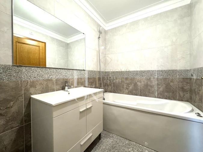 Moradia T4 para Venda em Sesimbra (Castelo) Foto 15