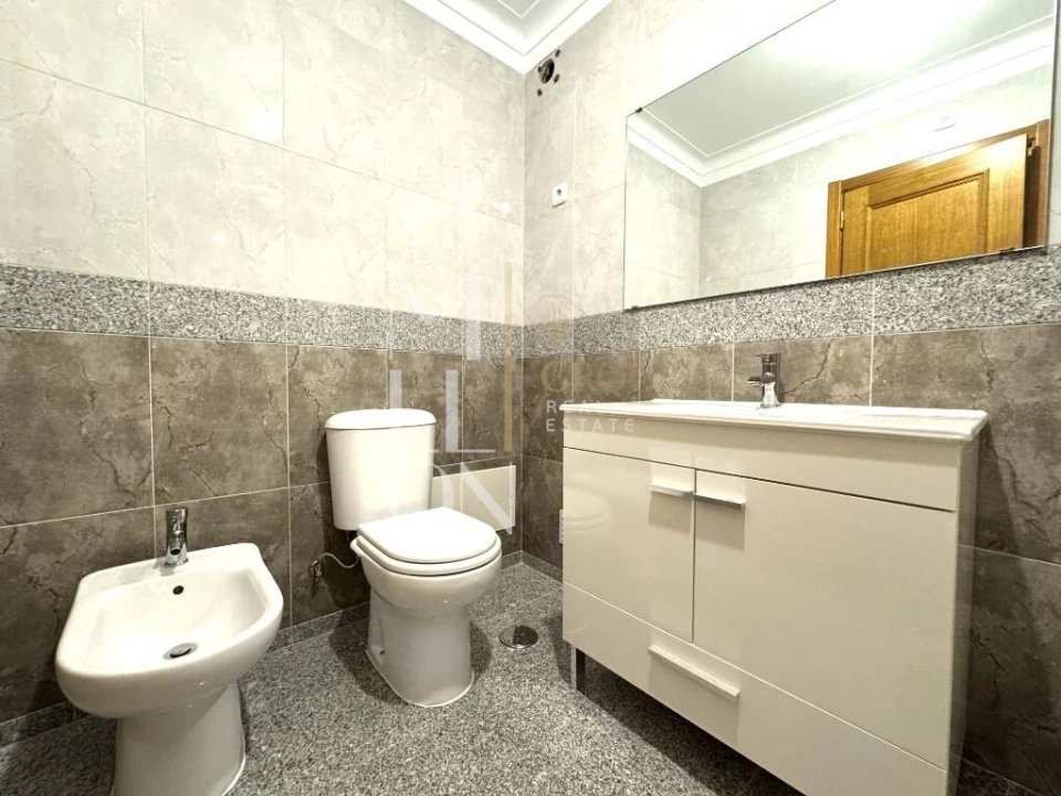 Moradia T4 para Venda em Sesimbra (Castelo) Foto 16