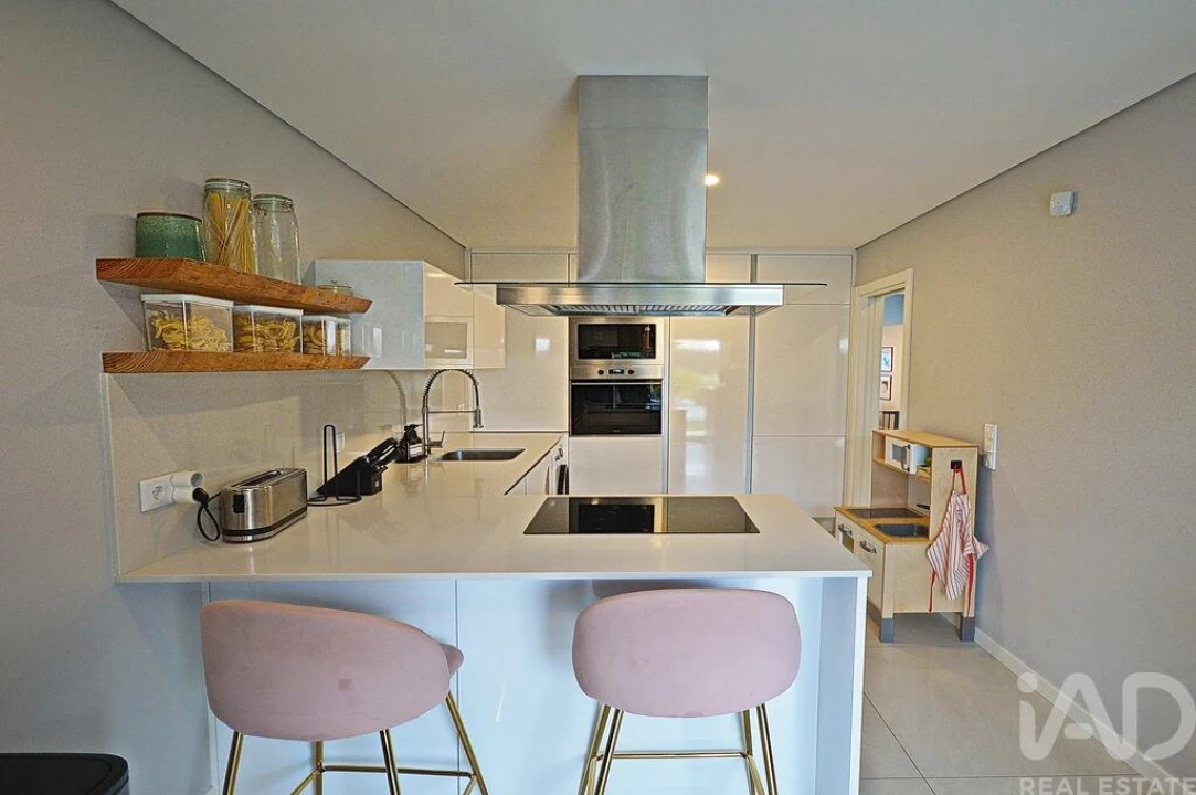 Moradia T4 para Venda em Fernao Ferro Foto 28