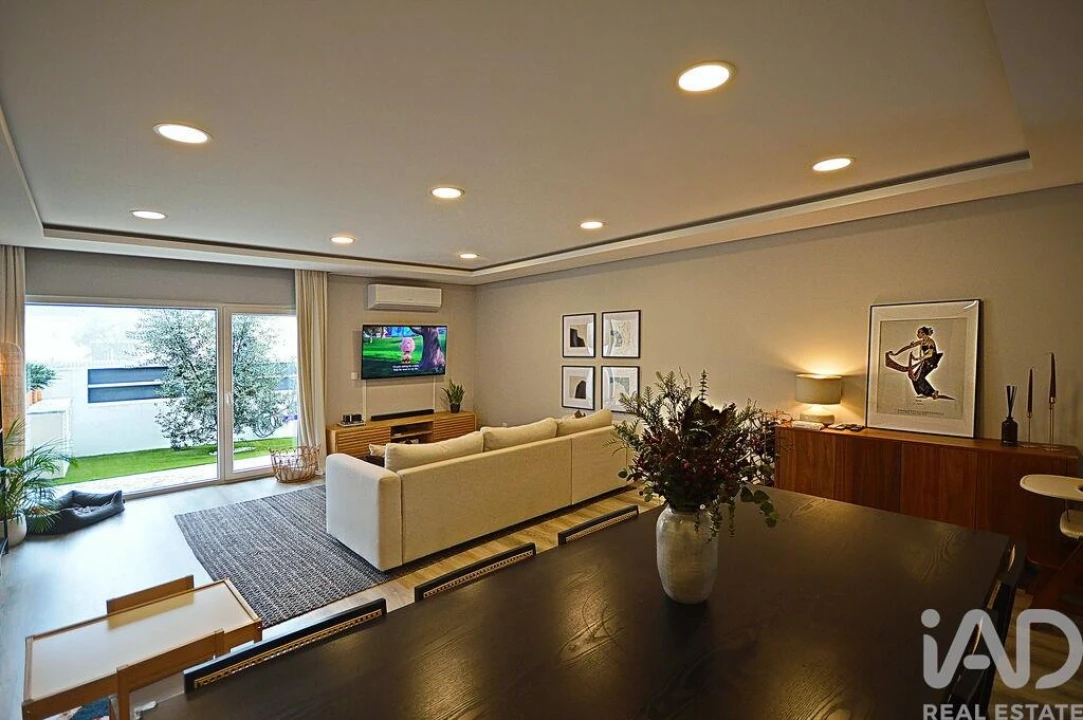 Moradia T4 para Venda em Fernao Ferro Foto 10