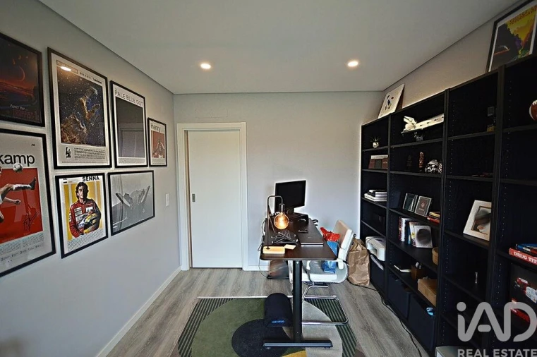 Moradia T4 para Venda em Fernao Ferro Foto 9