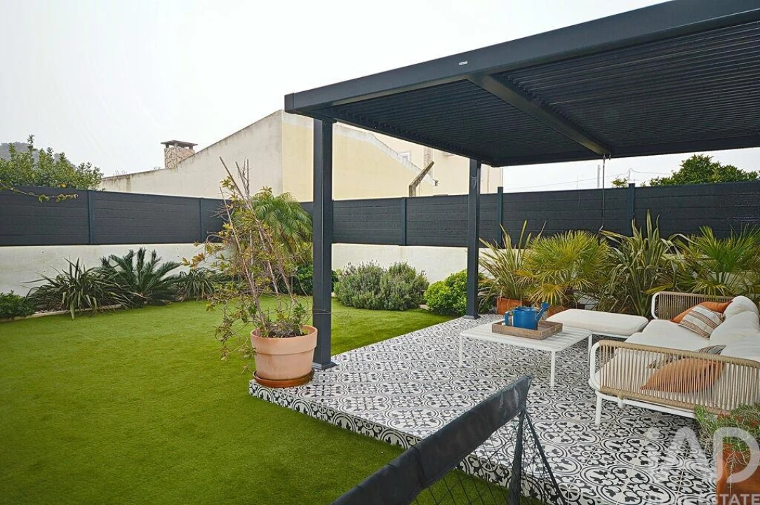 Moradia T4 para Venda em Fernao Ferro Foto 32