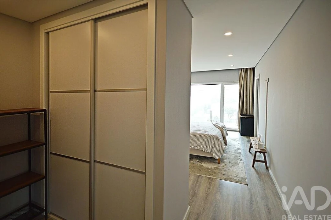 Moradia T4 para Venda em Fernao Ferro Foto 16