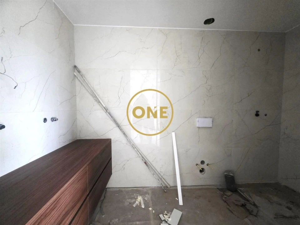 Apartamento T3 para Venda em Antas e Abade de Vermoim Foto 9