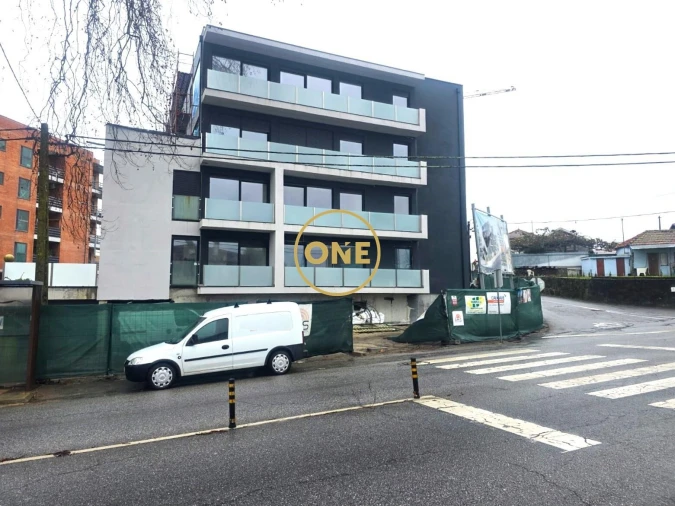 Apartamento T3 para Venda em Antas e Abade de Vermoim Foto 1