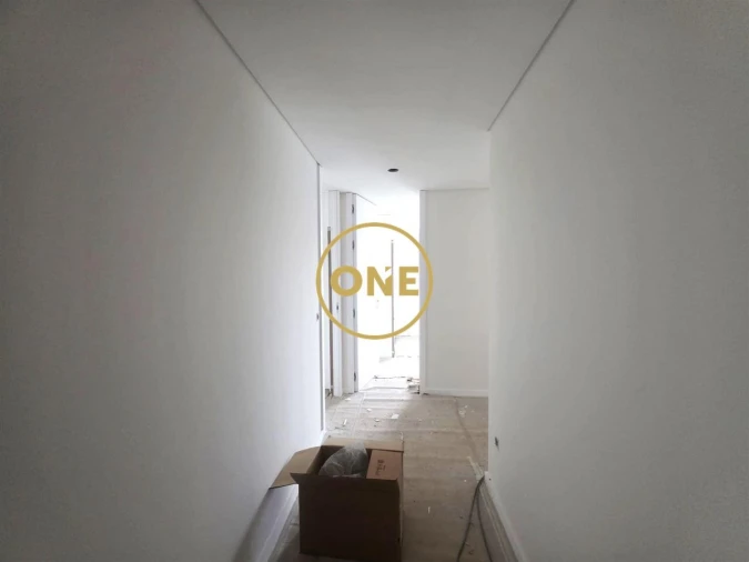 Apartamento T3 para Venda em Antas e Abade de Vermoim Foto 4