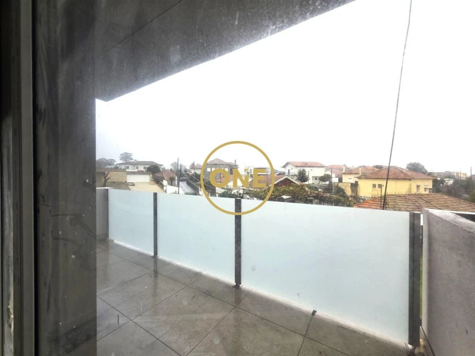 Apartamento T3 para Venda em Antas e Abade de Vermoim Foto 10