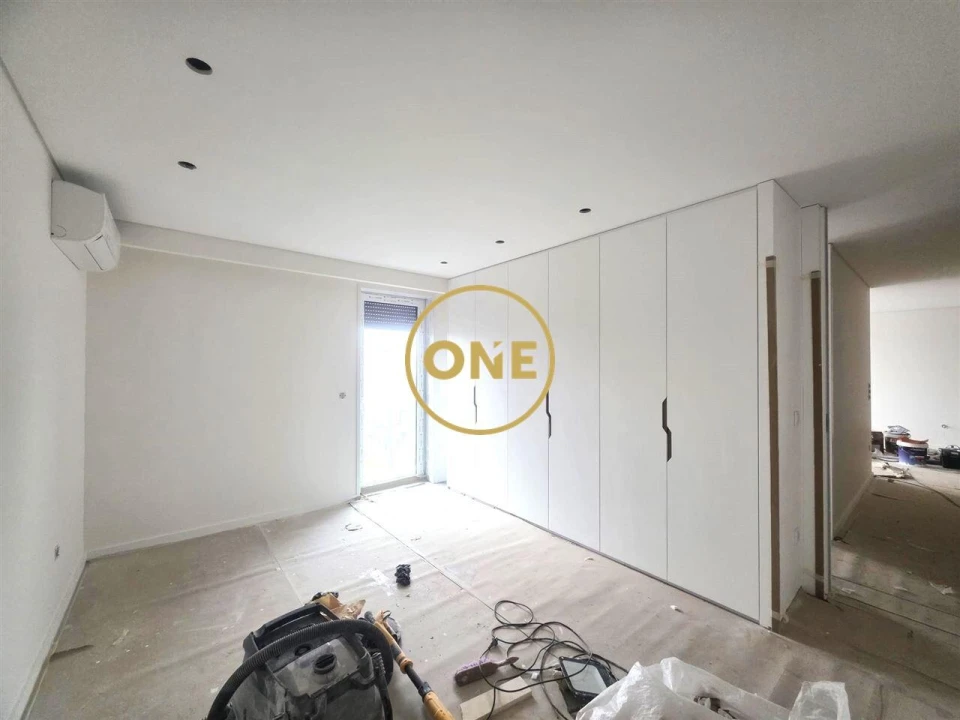 Apartamento T3 para Venda em Antas e Abade de Vermoim Foto 5