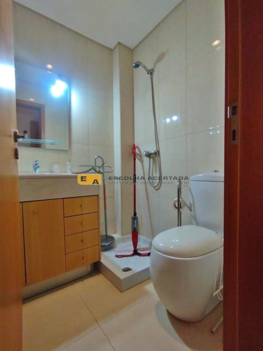 Apartamento T2 para Venda em São Mamede de Infesta e Senhora da Hora Foto 13