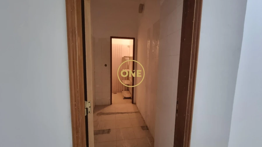 Loja para Arrendamento em Rio de Mouro Foto 10