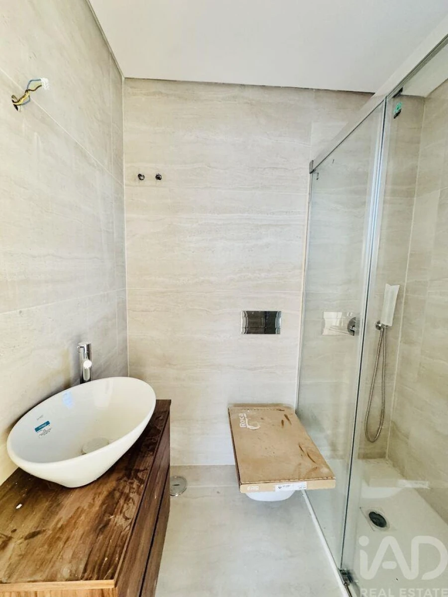 Moradia T4 para Venda em Fernao Ferro Foto 9