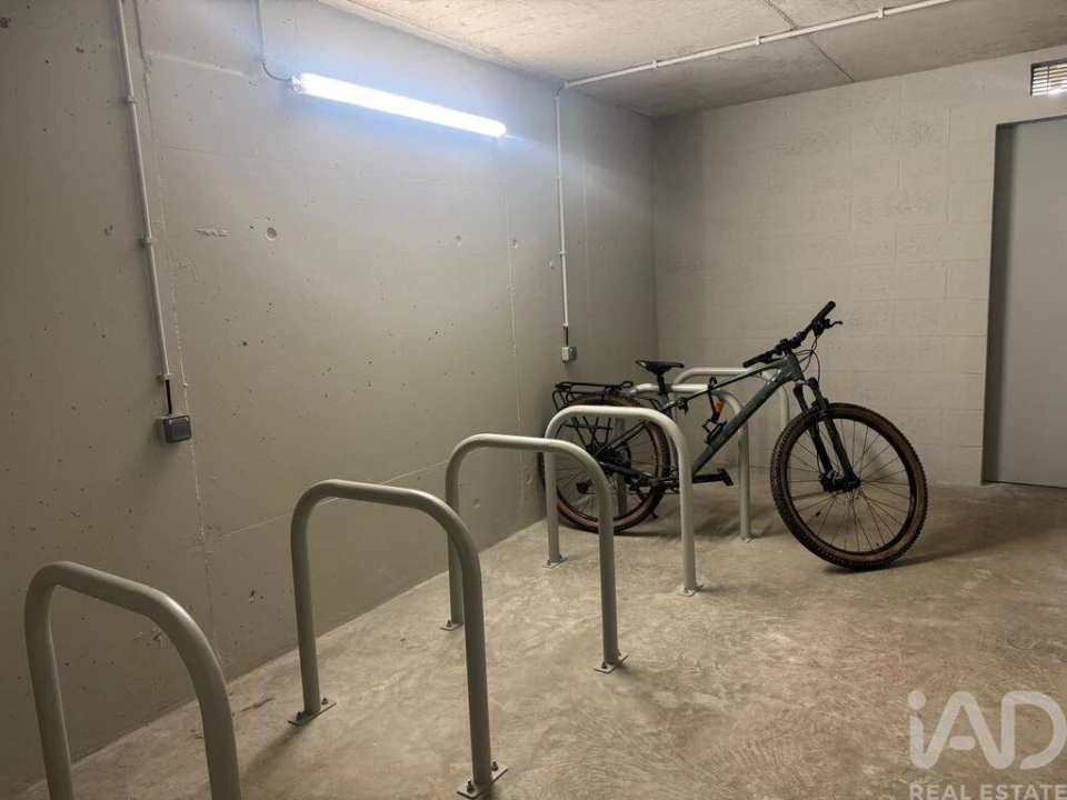 Apartamento T1 para Arrendamento em Areeiro Foto 28