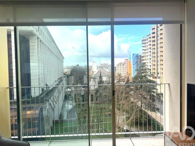 Apartamento T1 para Arrendamento em Areeiro Foto 8