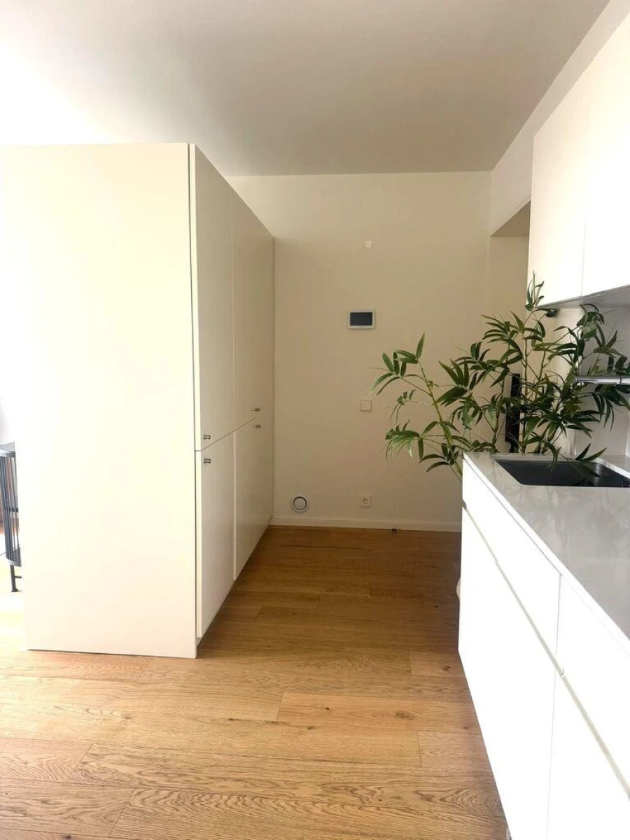 Apartamento T1 para Arrendamento em Areeiro Foto 18