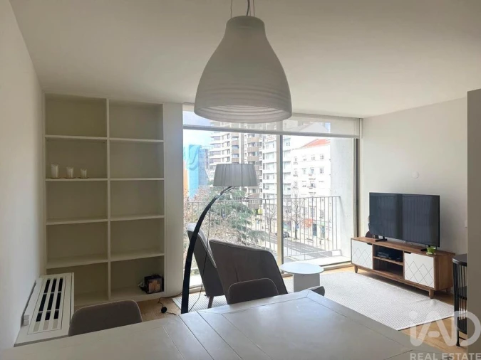 Apartamento T1 para Arrendamento em Areeiro Foto 7