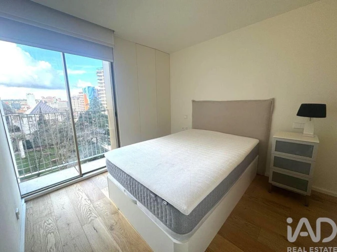 Apartamento T1 para Arrendamento em Areeiro Foto 12