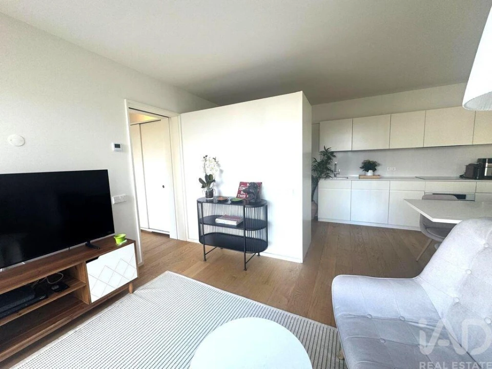 Apartamento T1 para Arrendamento em Areeiro Foto 4