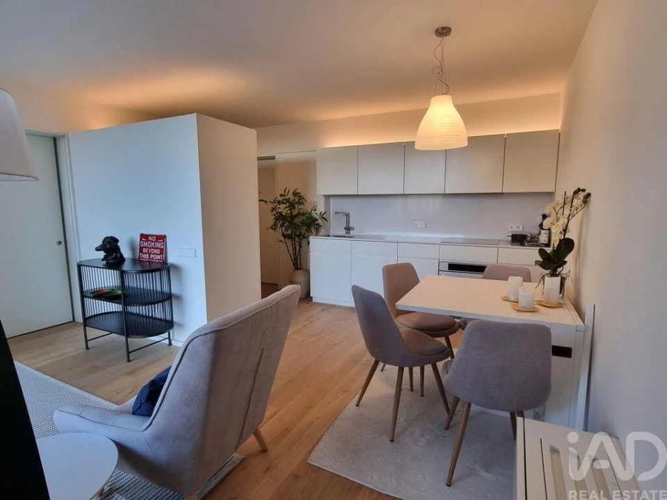 Apartamento T1 para Arrendamento em Areeiro Foto 2