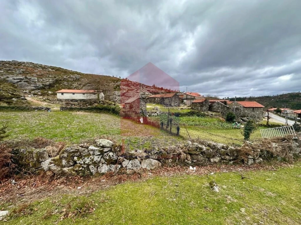 Moradia T2 para Venda em Chorense e Monte Foto 27