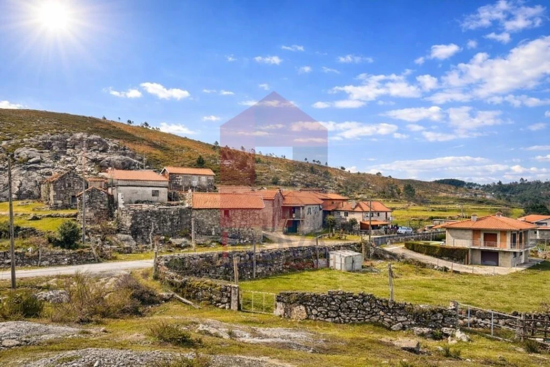 Moradia T2 para Venda em Chorense e Monte Foto 30