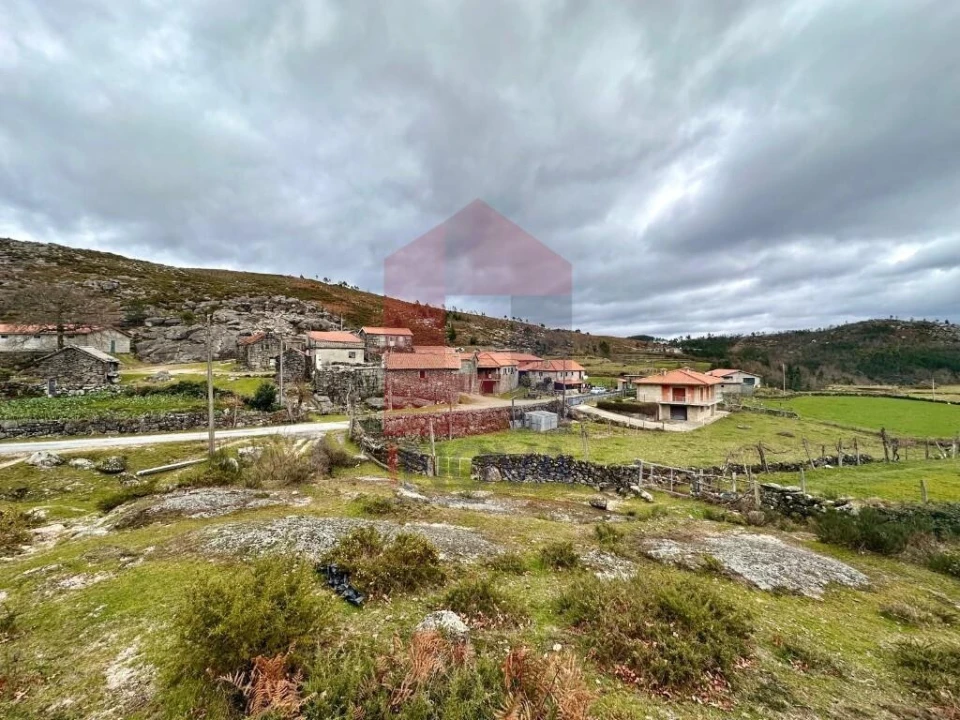 Moradia T2 para Venda em Chorense e Monte Foto 30