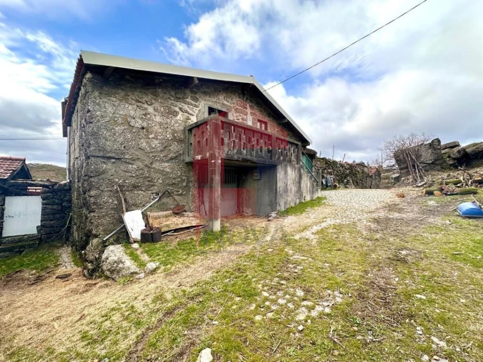 Moradia T2 para Venda em Chorense e Monte Foto 15