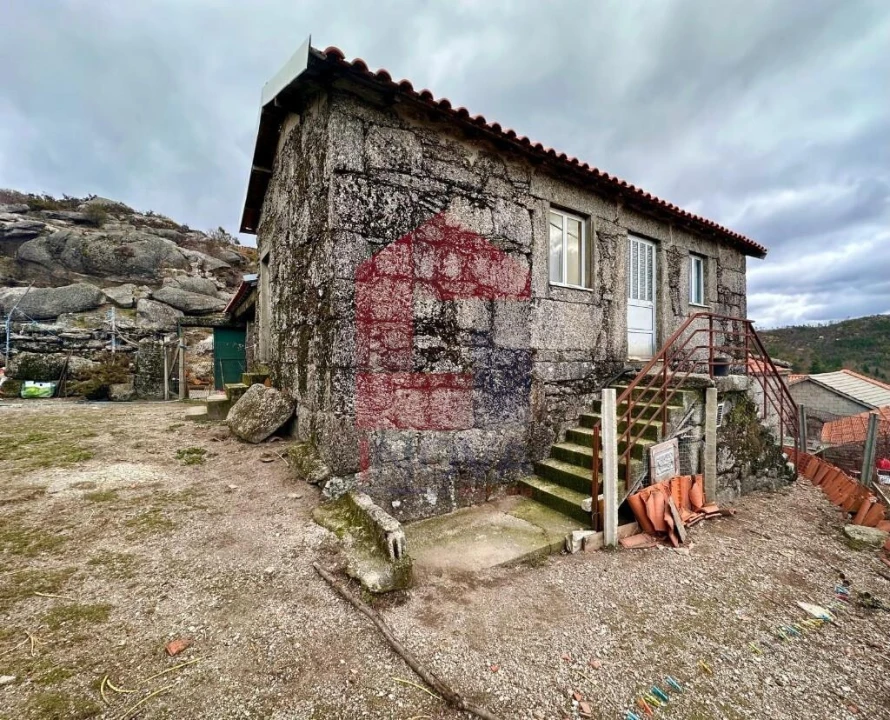 Moradia T2 para Venda em Chorense e Monte Foto 22