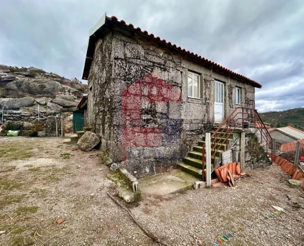 Moradia T2 para Venda em Chorense e Monte Foto 22