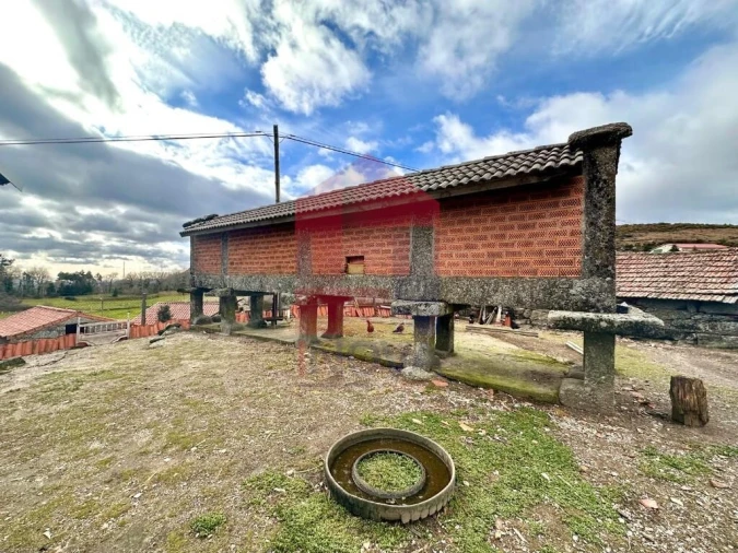 Moradia T2 para Venda em Chorense e Monte Foto 17