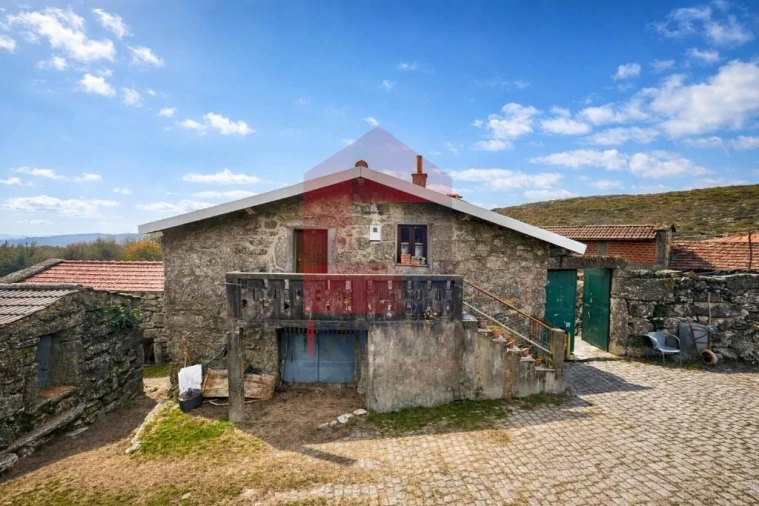 Moradia T2 para Venda em Chorense e Monte Foto 15