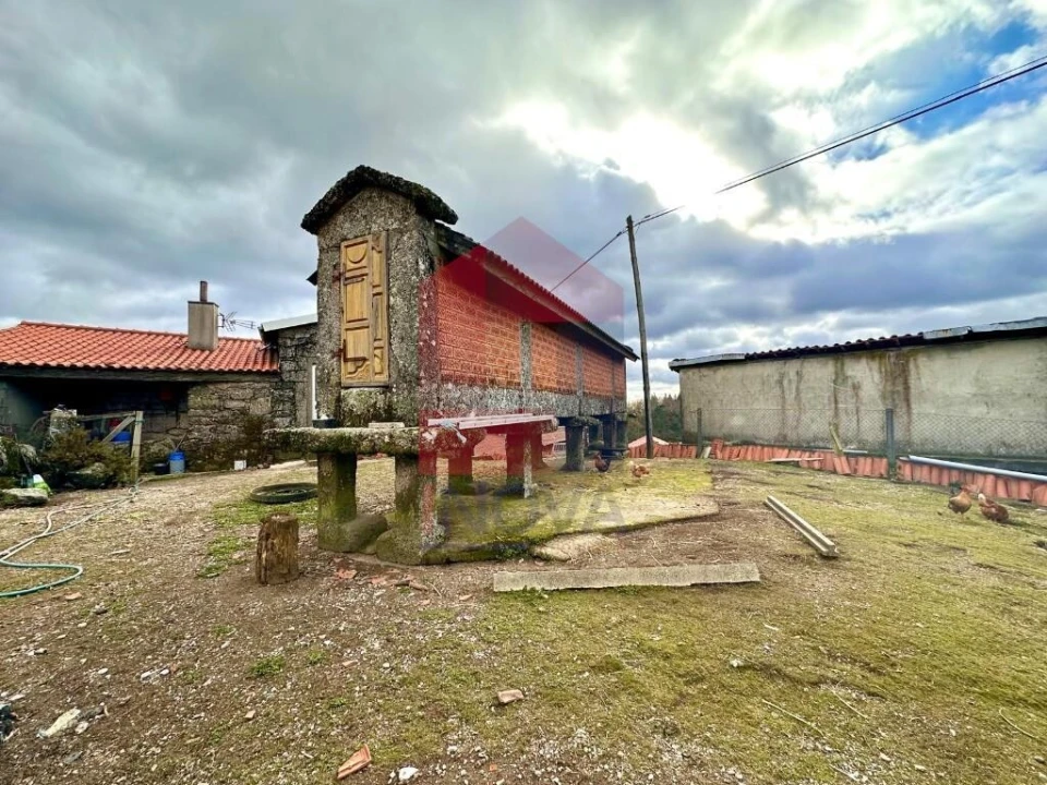 Moradia T2 para Venda em Chorense e Monte Foto 18
