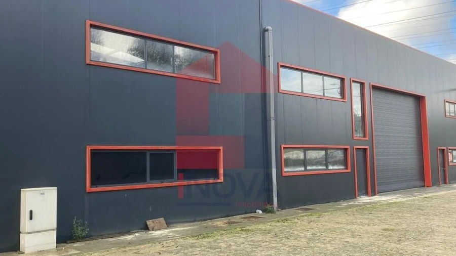 Armazém para Venda em Oleiros