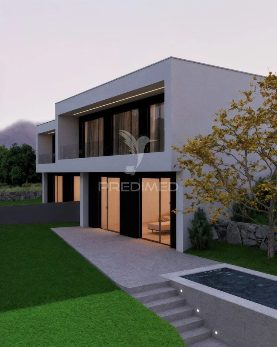 Moradia T3 para Venda em Azoia de Cima e Tremês