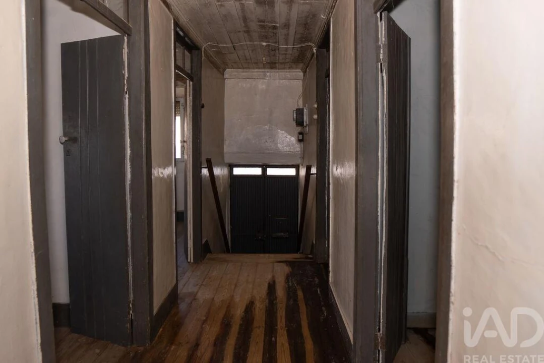 Moradia T3 para Venda em Almalagues Foto 3