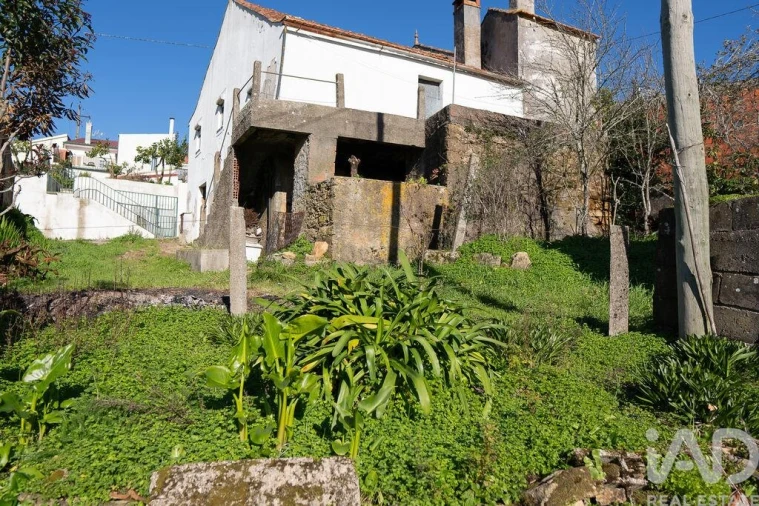 Moradia T3 para Venda em Almalagues