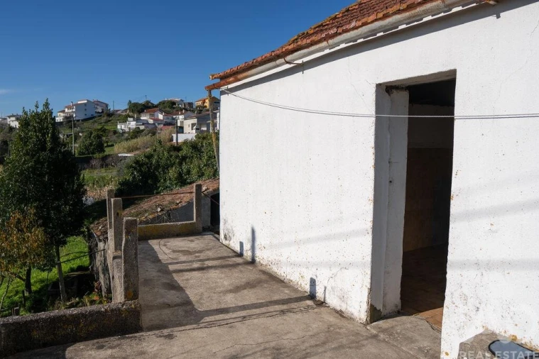 Moradia T3 para Venda em Almalagues Foto 11