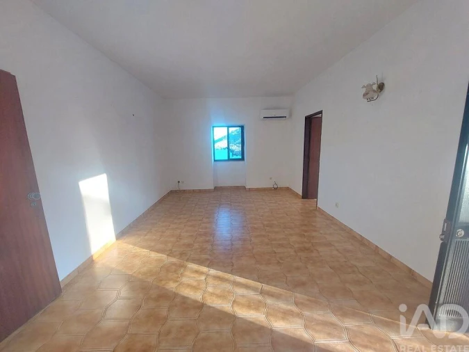 Moradia T3 para Venda em Querença, Tôr e Benafim Foto 4