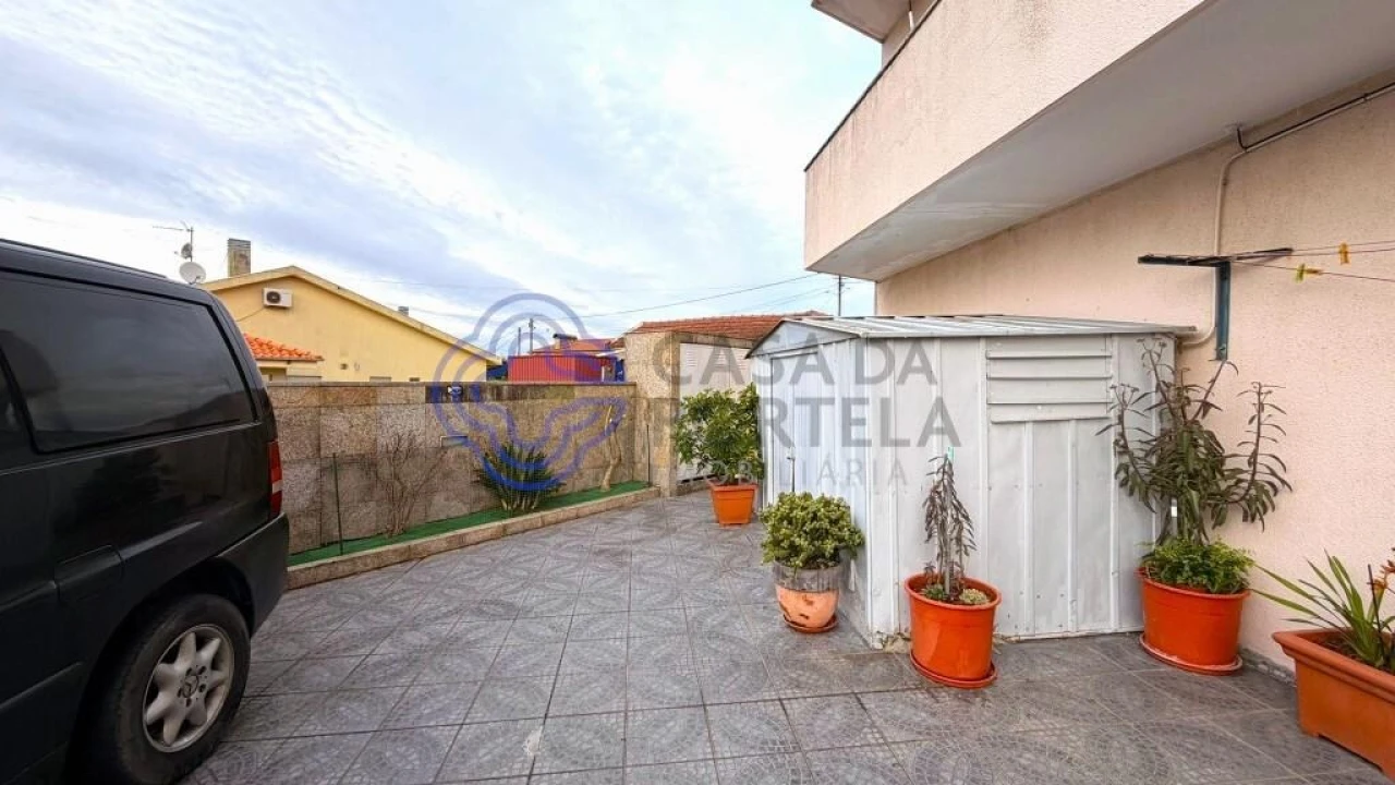 Moradia T3 para Venda em Campo e Sobrado Foto 29