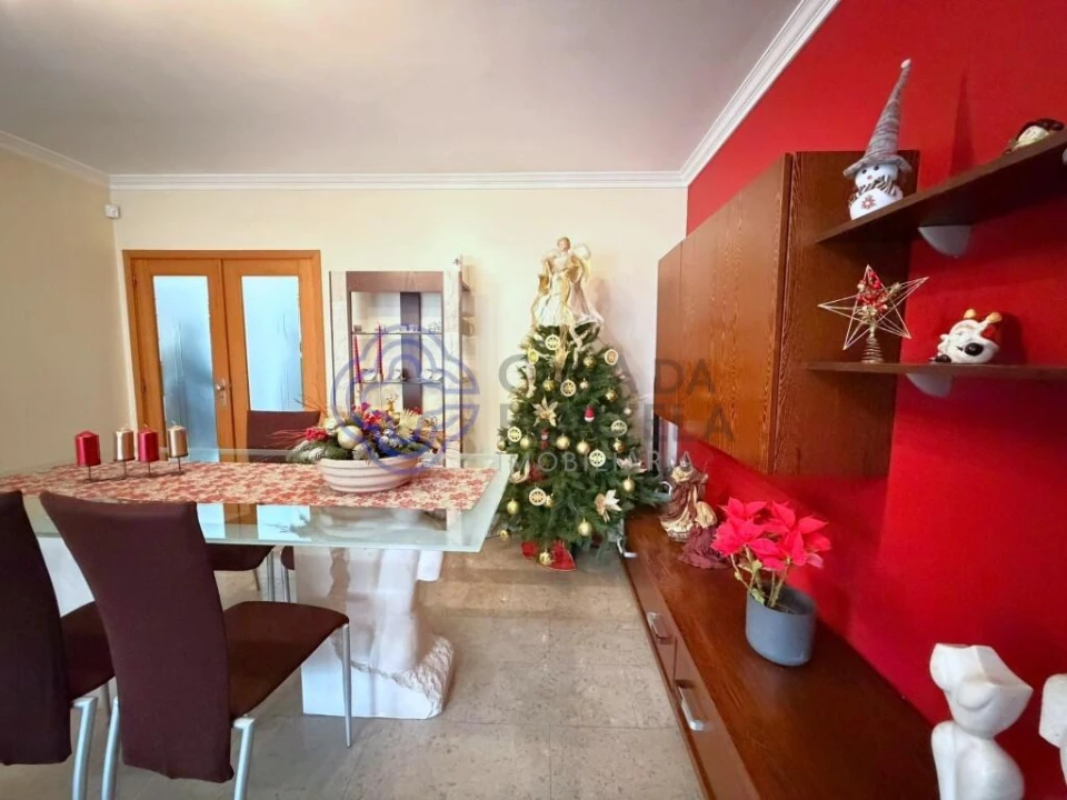 Moradia T3 para Venda em Campo e Sobrado Foto 3