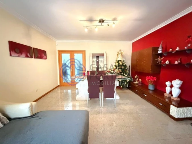 Moradia T3 para Venda em Campo e Sobrado Foto 2