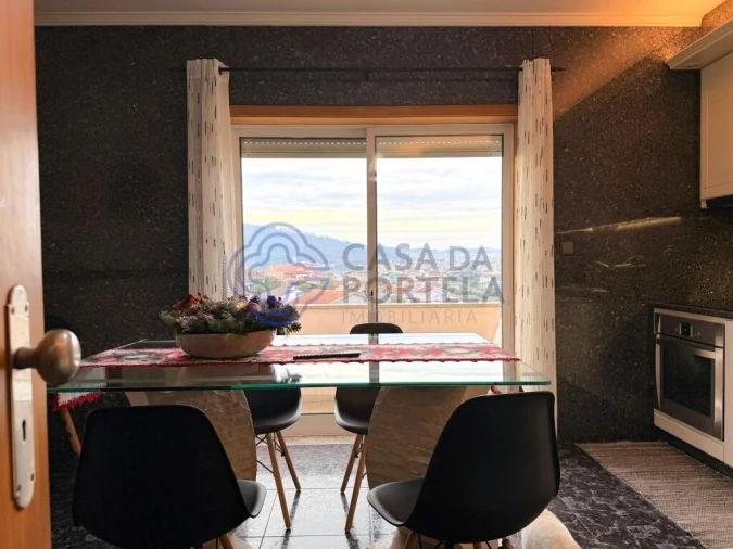 Moradia T3 para Venda em Campo e Sobrado Foto 9