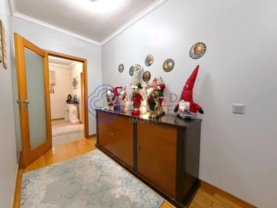 Moradia T3 para Venda em Campo e Sobrado Foto 16