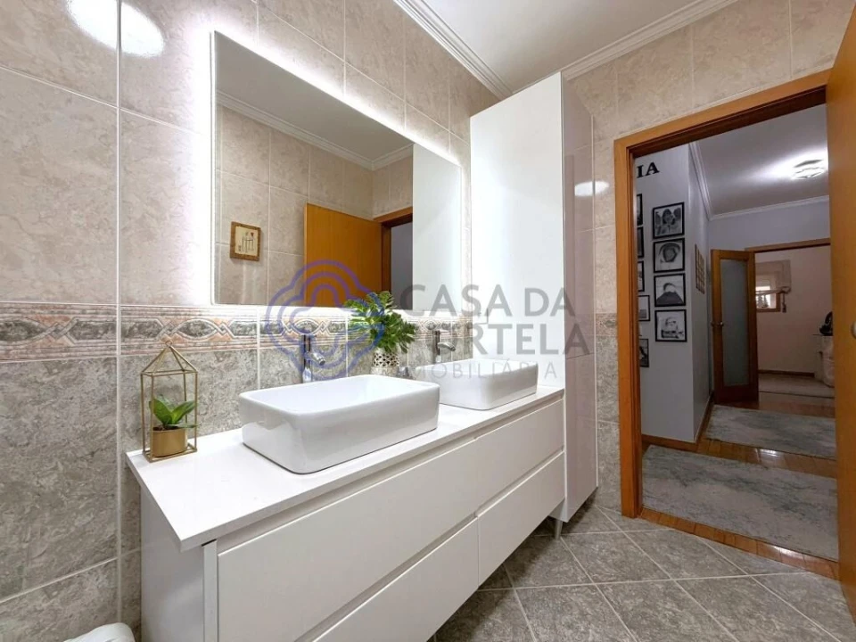 Moradia T3 para Venda em Campo e Sobrado Foto 25