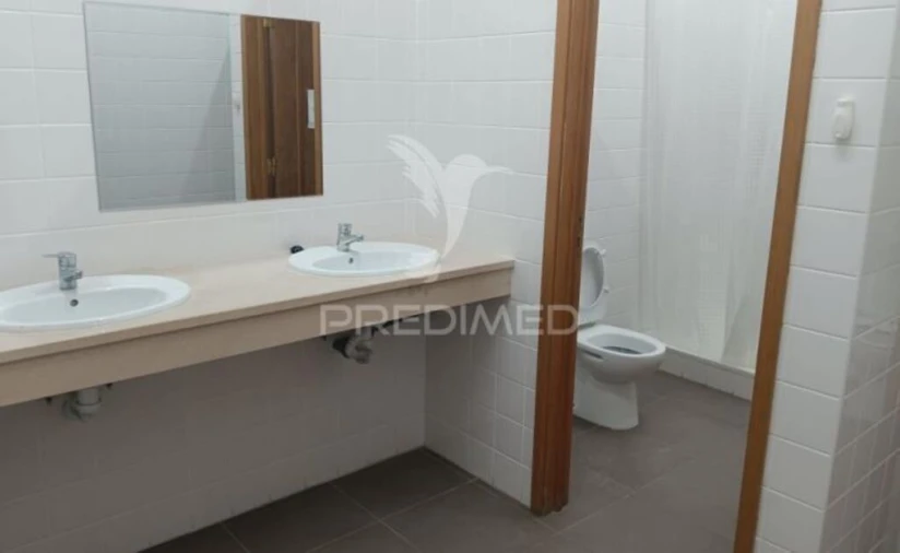 Armazém para Arrendamento em Santo Antão e São Julião do Tojal Foto 10