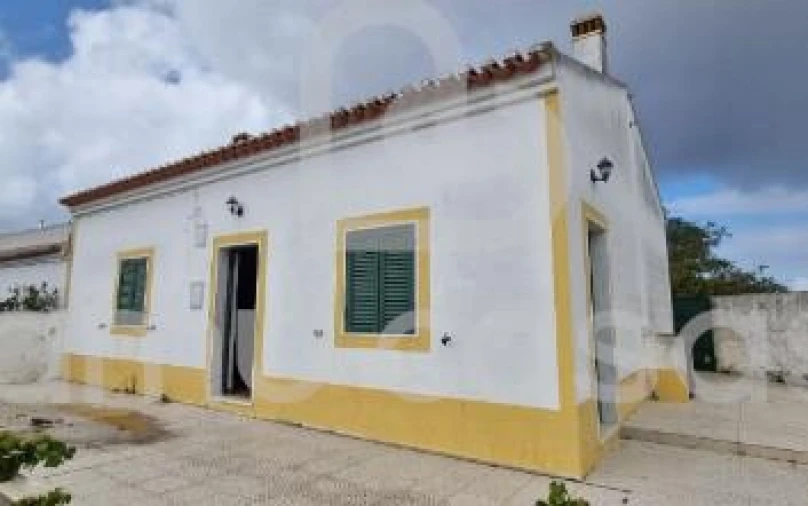 Apartamento T2 para Venda em São Martinho das Amoreiras Foto 1